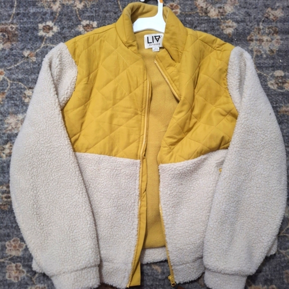Large LIV Women's Yellow and Cream Puffer Jacket